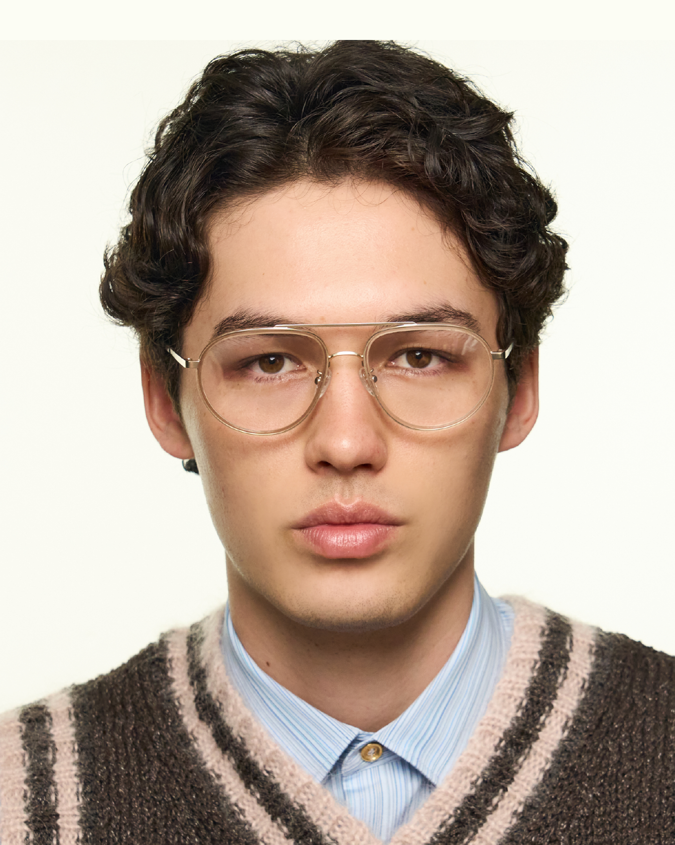 Shop
Wide frames